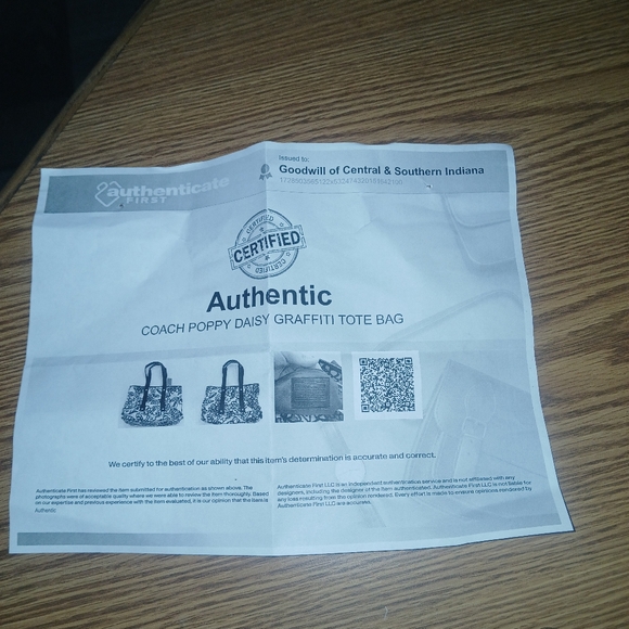 EUC Coach Poppy Daisy Graffiti Tote COA - Picture 14 of 14